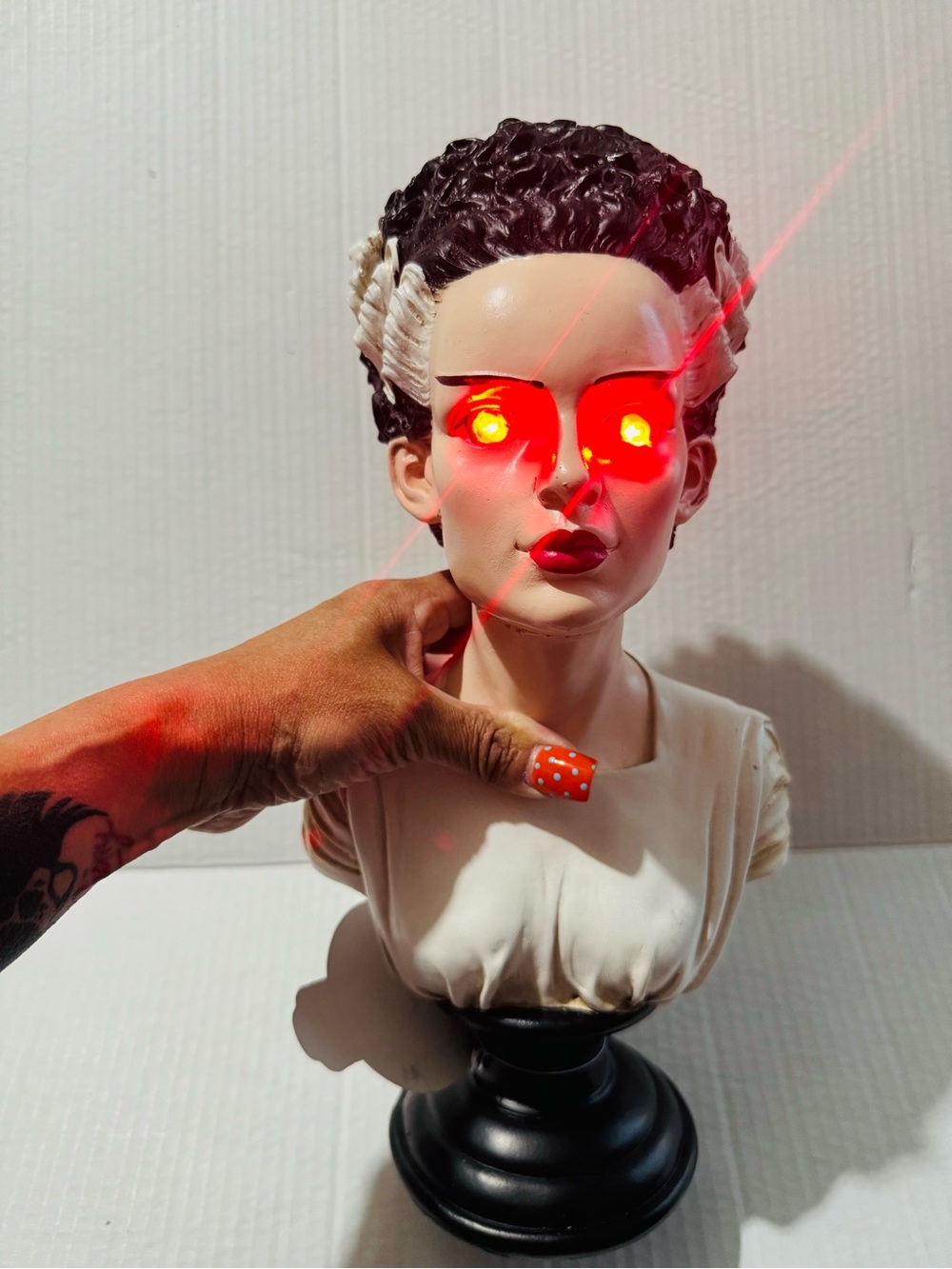 Bride of Frankenstein, head statue BNWT